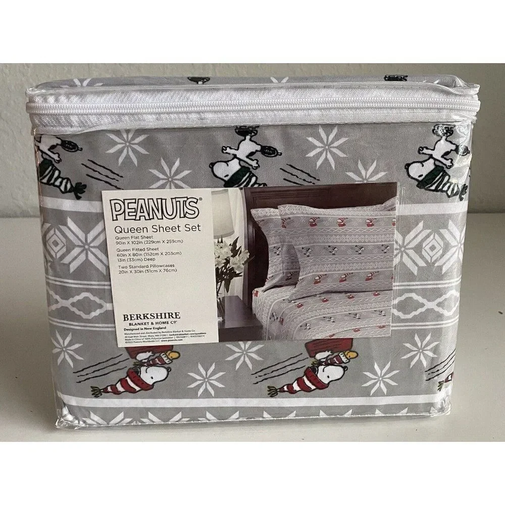 Peanuts Snoopy Sledding Ice Skating Winter Queen‎ Size Super Soft Sheet Set NEW